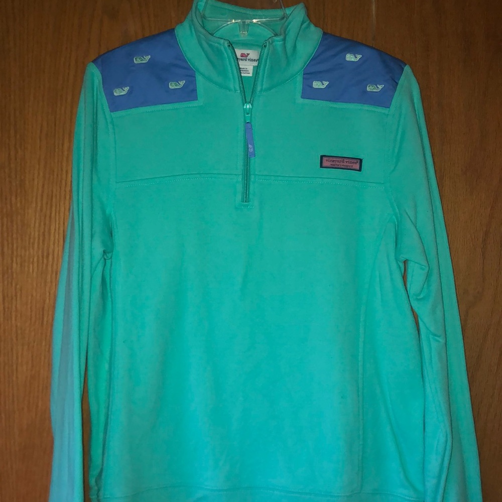 Mint green vineyard vines sweatshirt!